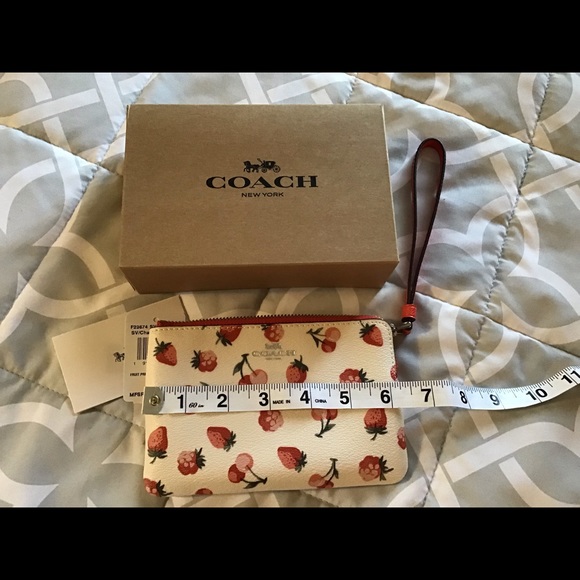 NWT Coach corner zip wristlet with fruit print - Picture 2 of 4